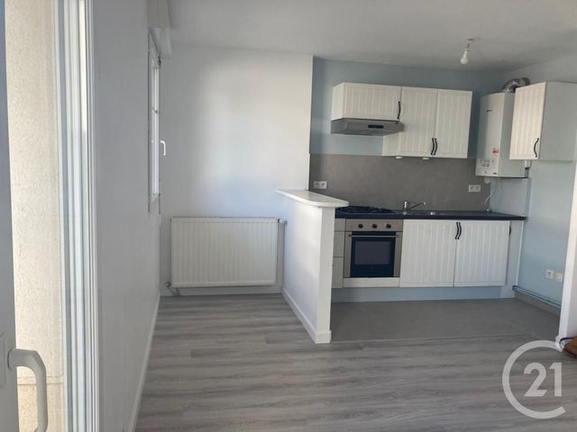 Appartement F2 à louer - 2 pièces - 48.93 m2 - VAUJOURS - 93 - ILE-DE-FRANCE - Century 21 Avenir Immobilier