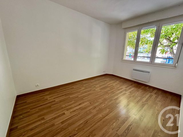 Afficher la photo en grand Appartement F2 à louer - 2 pièces - 37.0 m2 - ST THIBAULT DES VIGNES - 77 - ILE-DE-FRANCE - Century 21 Avenir Immobilier