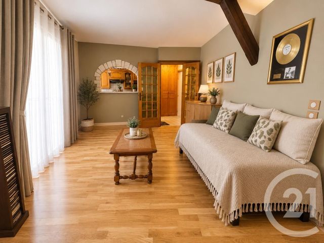 Appartement F1 à vendre CLAYE SOUILLY