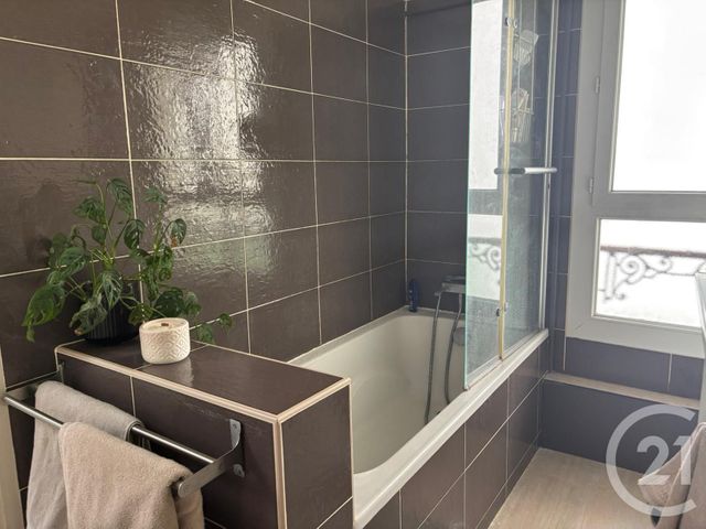 Appartement F2 à vendre - 2 pièces - 43.48 m2 - ISSY LES MOULINEAUX - 92 - ILE-DE-FRANCE - Century 21 Avenir Immobilier