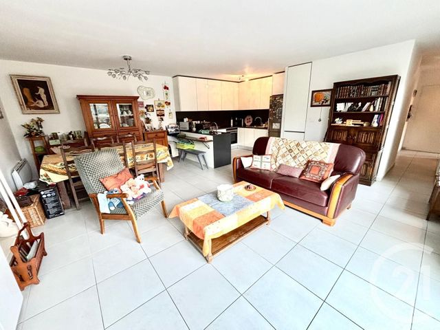 Appartement F3 à vendre - 3 pièces - 74.65 m2 - CLAYE SOUILLY - 77 - ILE-DE-FRANCE - Century 21 Avenir Immobilier