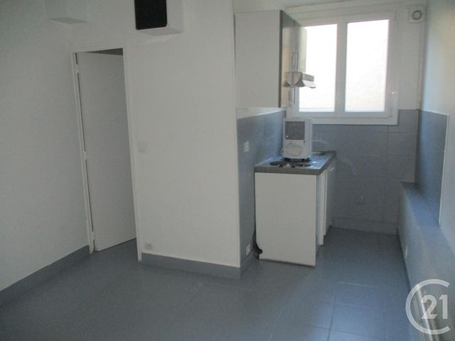 Appartement F1 à louer - 2 pièces - 25.91 m2 - MESSY - 77 - ILE-DE-FRANCE - Century 21 Avenir Immobilier