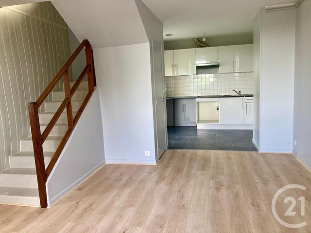maison à louer - 3 pièces - 53.12 m2 - LE PLESSIS AUX BOIS - 77 - ILE-DE-FRANCE - Century 21 Avenir Immobilier