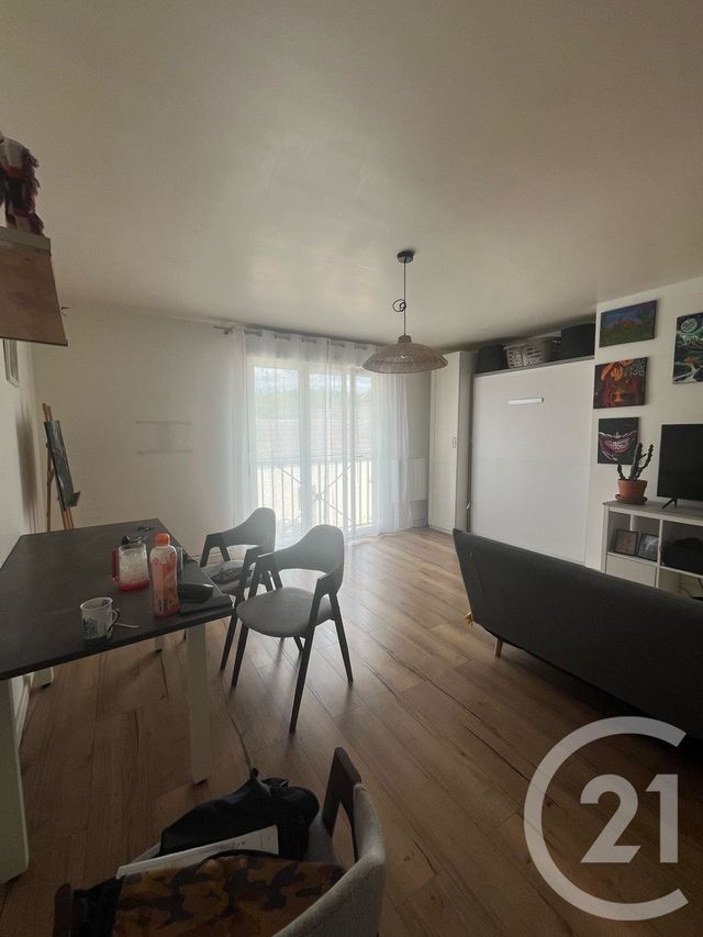 Afficher la photo en grand Appartement Studio à vendre - 1 pièce - 33.0 m2 - CLAYE SOUILLY - 77 - ILE-DE-FRANCE - Century 21 Avenir Immobilier