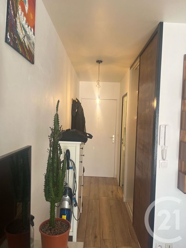 Afficher la photo en grand Appartement Studio à vendre - 1 pièce - 33.0 m2 - CLAYE SOUILLY - 77 - ILE-DE-FRANCE - Century 21 Avenir Immobilier