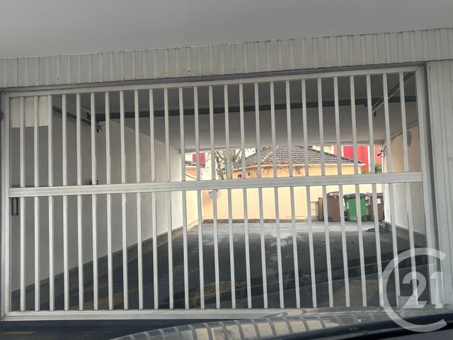 parking à louer - 12.0 m2 - VILLEPARISIS - 77 - ILE-DE-FRANCE - Century 21 Avenir Immobilier