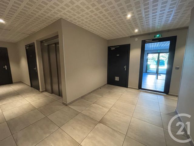 Appartement F4 à vendre - 4 pièces - 81.0 m2 - CLAYE SOUILLY - 77 - ILE-DE-FRANCE - Century 21 Avenir Immobilier