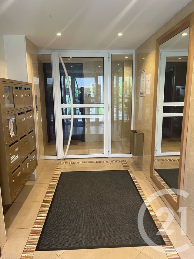 Afficher la photo en grand Appartement F2 à vendre - 2 pièces - 41.1 m2 - LE PIN - 77 - ILE-DE-FRANCE - Century 21 Avenir Immobilier