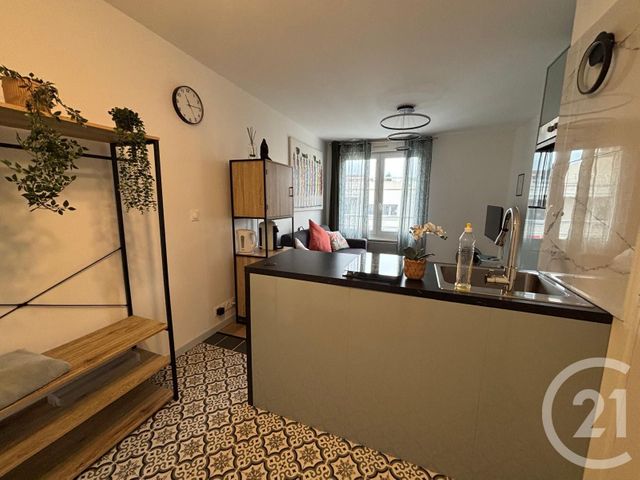 Appartement F2 à louer - 2 pièces - 32.01 m2 - LAGNY SUR MARNE - 77 - ILE-DE-FRANCE - Century 21 Avenir Immobilier