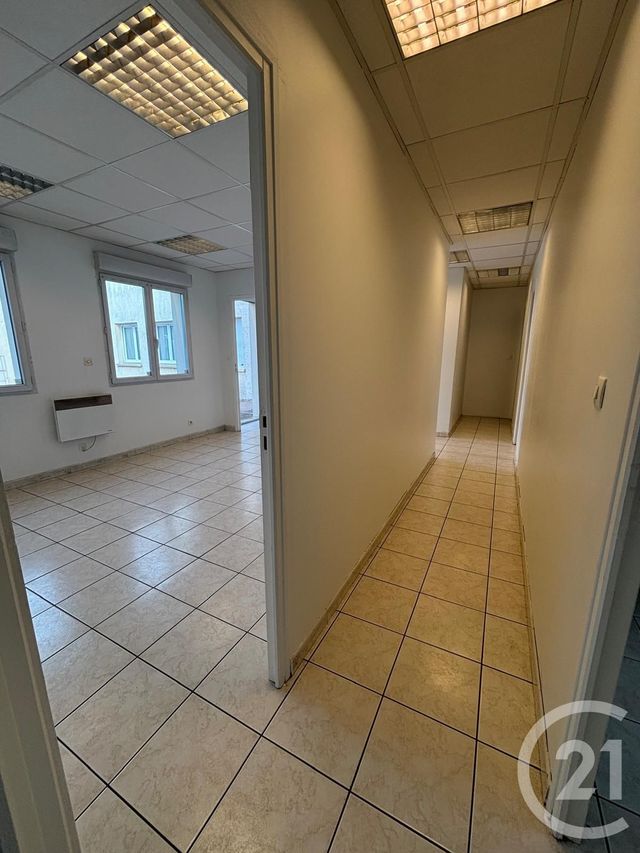 Afficher la photo en grand divers à louer - 61.7 m2 - LE MESNIL AMELOT - 77 - ILE-DE-FRANCE - Century 21 Avenir Immobilier