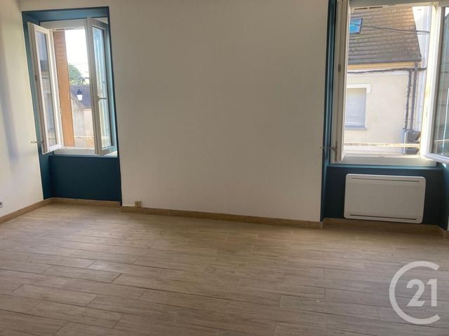 Appartement F1 à louer - 1 pièce - 28.44 m2 - MESSY - 77 - ILE-DE-FRANCE - Century 21 Avenir Immobilier