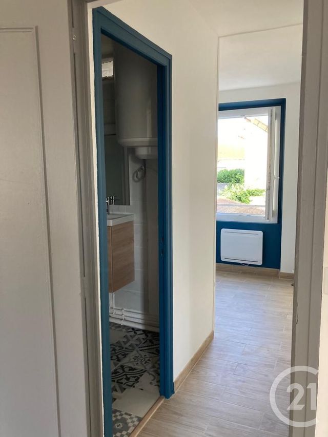 Appartement F1 à louer - 1 pièce - 28.44 m2 - MESSY - 77 - ILE-DE-FRANCE - Century 21 Avenir Immobilier