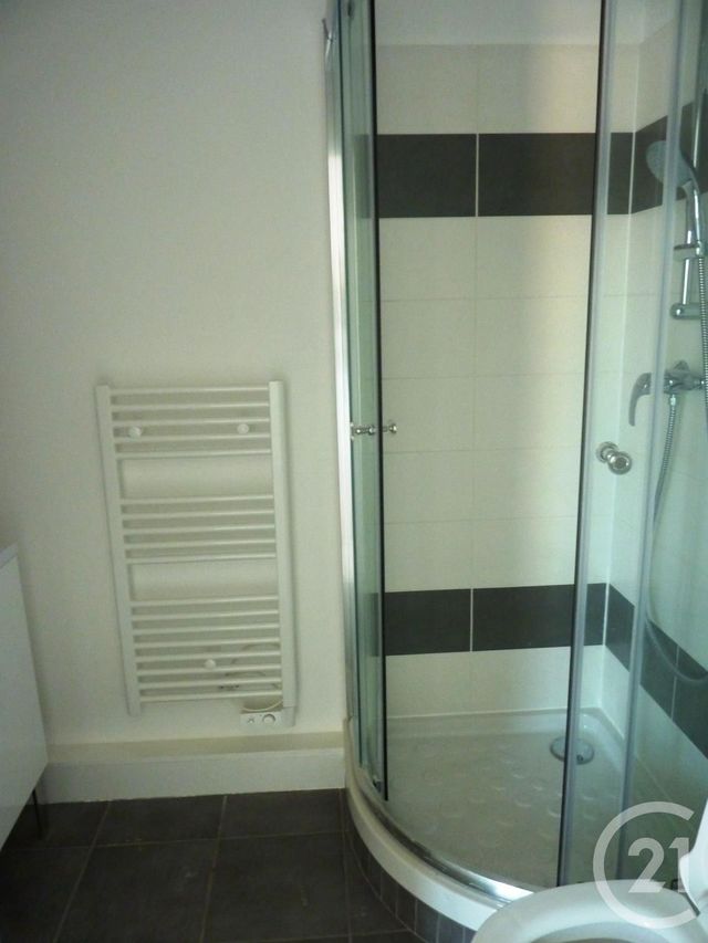 Appartement F2 à louer - 2 pièces - 31.36 m2 - MITRY MORY - 77 - ILE-DE-FRANCE - Century 21 Avenir Immobilier