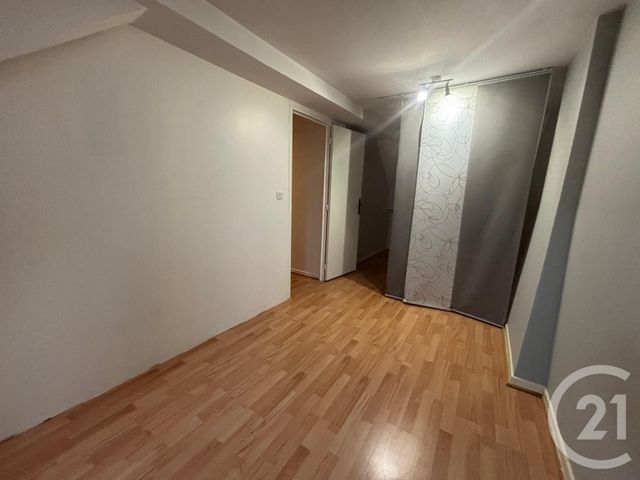 Appartement F3 à louer - 3 pièces - 71.76 m2 - LE PLESSIS AUX BOIS - 77 - ILE-DE-FRANCE - Century 21 Avenir Immobilier