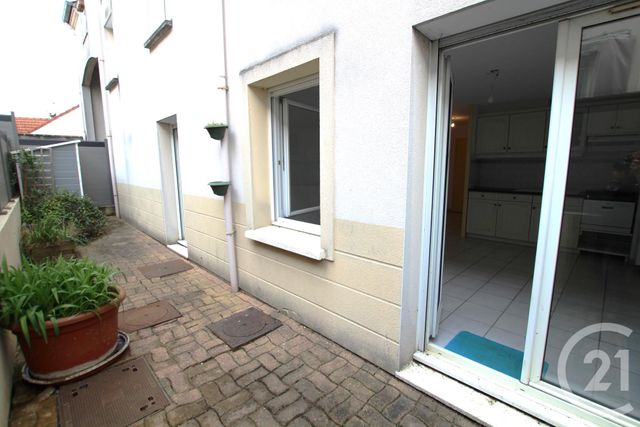 Appartement F2 à louer - 2 pièces - 45.21 m2 - CLAYE SOUILLY - 77 - ILE-DE-FRANCE - Century 21 Avenir Immobilier