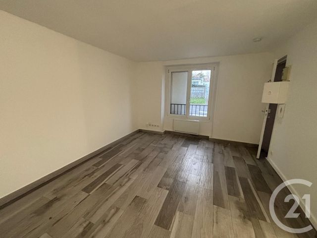 Appartement F2 à louer - 2 pièces - 29.52 m2 - CLAYE SOUILLY - 77 - ILE-DE-FRANCE - Century 21 Avenir Immobilier
