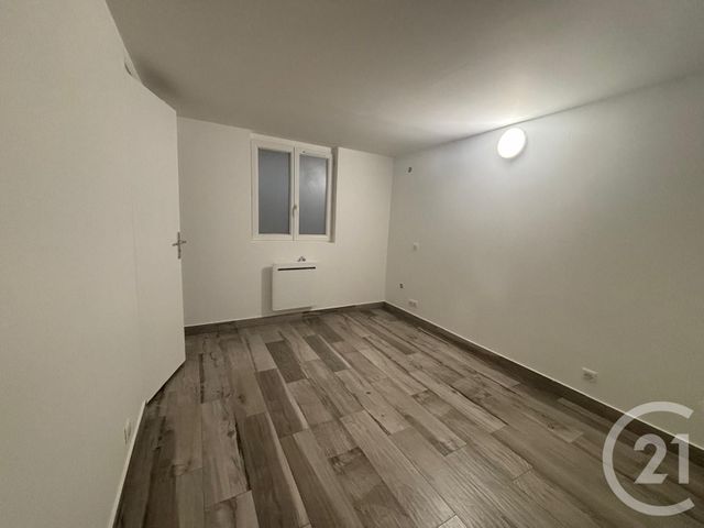 Appartement F2 à louer - 2 pièces - 29.52 m2 - CLAYE SOUILLY - 77 - ILE-DE-FRANCE - Century 21 Avenir Immobilier