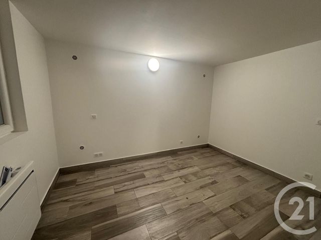 Appartement F2 à louer - 2 pièces - 29.52 m2 - CLAYE SOUILLY - 77 - ILE-DE-FRANCE - Century 21 Avenir Immobilier