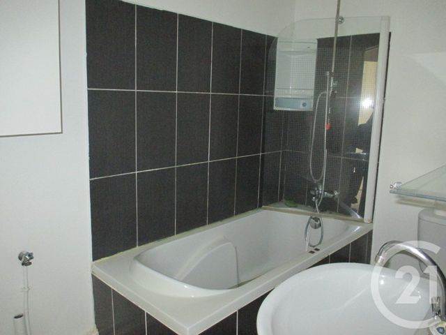 Appartement F3 à louer - 2 pièces - 58.28 m2 - TRILBARDOU - 77 - ILE-DE-FRANCE - Century 21 Avenir Immobilier