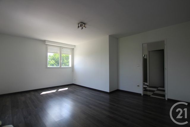 Appartement F3 à louer - 2 pièces - 58.28 m2 - TRILBARDOU - 77 - ILE-DE-FRANCE - Century 21 Avenir Immobilier