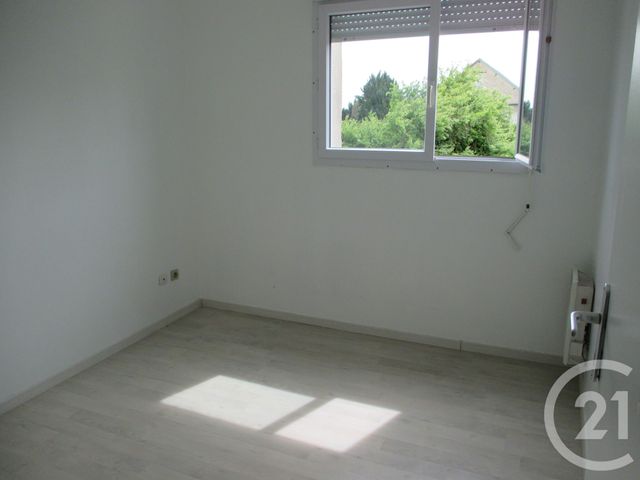 Appartement F3 à louer - 2 pièces - 58.28 m2 - TRILBARDOU - 77 - ILE-DE-FRANCE - Century 21 Avenir Immobilier