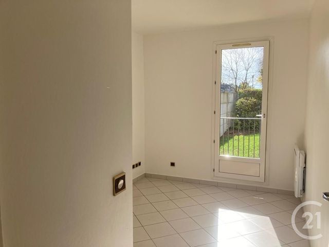 Appartement F2 à louer - 2 pièces - 41.84 m2 - CLAYE SOUILLY - 77 - ILE-DE-FRANCE - Century 21 Avenir Immobilier
