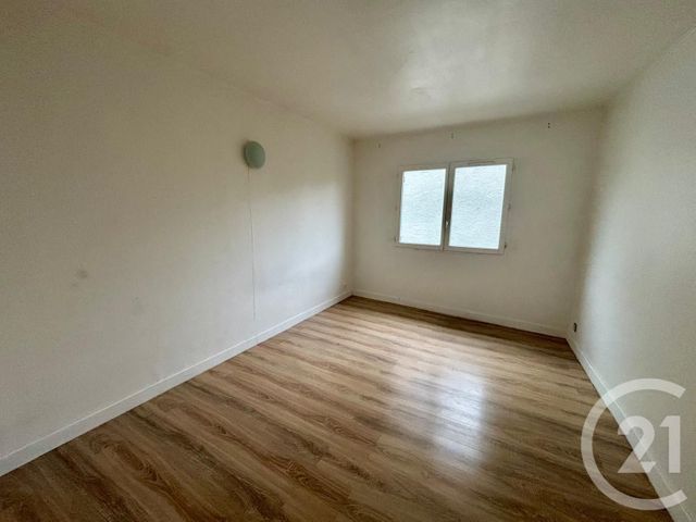 Appartement F2 à louer - 2 pièces - 41.69 m2 - CLAYE SOUILLY - 77 - ILE-DE-FRANCE - Century 21 Avenir Immobilier