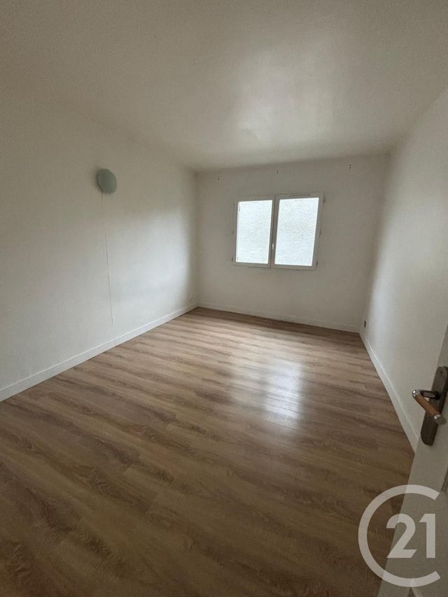 Appartement F2 à louer - 2 pièces - 41.69 m2 - CLAYE SOUILLY - 77 - ILE-DE-FRANCE - Century 21 Avenir Immobilier