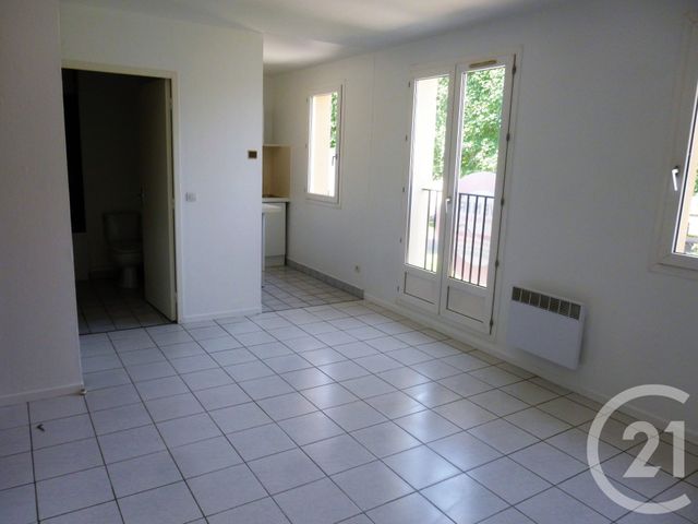 Appartement F1 à vendre - 1 pièce - 24.58 m2 - CLAYE SOUILLY - 77 - ILE-DE-FRANCE - Century 21 Avenir Immobilier