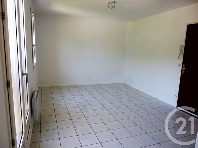 Appartement F1 à vendre - 1 pièce - 24.58 m2 - CLAYE SOUILLY - 77 - ILE-DE-FRANCE - Century 21 Avenir Immobilier