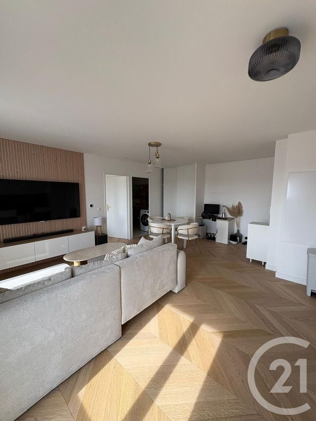 Appartement F2 à louer - 2 pièces - 46.35 m2 - MESSY - 77 - ILE-DE-FRANCE - Century 21 Avenir Immobilier