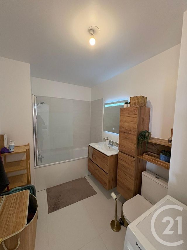 Appartement F2 à louer - 2 pièces - 46.35 m2 - MESSY - 77 - ILE-DE-FRANCE - Century 21 Avenir Immobilier