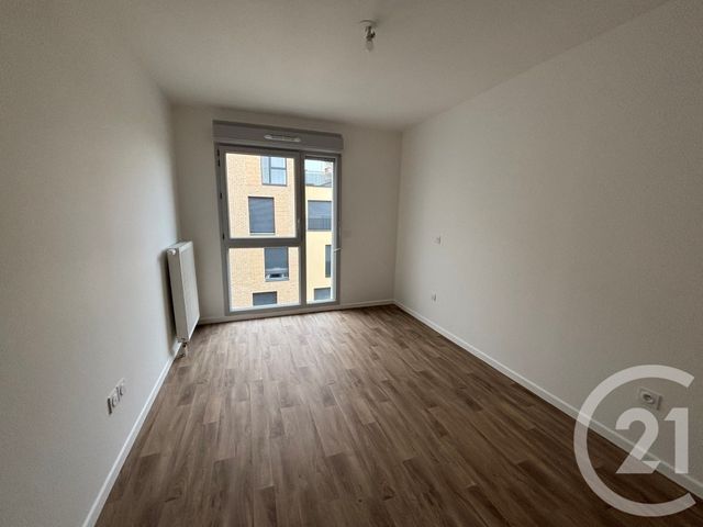 Appartement F2 à louer - 2 pièces - 43.57 m2 - MEAUX - 77 - ILE-DE-FRANCE - Century 21 Avenir Immobilier