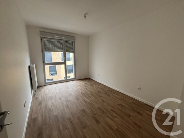 Appartement F2 à louer - 2 pièces - 43.57 m2 - MEAUX - 77 - ILE-DE-FRANCE - Century 21 Avenir Immobilier
