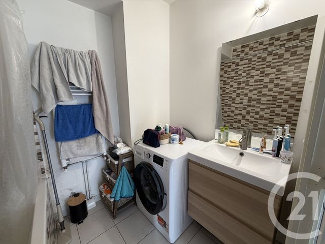 Appartement F3 à vendre - 3 pièces - 55.01 m2 - VILLEVAUDE - 77 - ILE-DE-FRANCE - Century 21 Avenir Immobilier