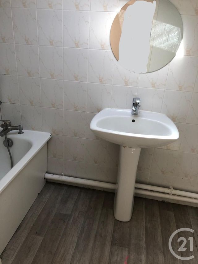 Appartement Duplex à louer - 2 pièces - 33.0 m2 - TRILPORT - 77 - ILE-DE-FRANCE - Century 21 Avenir Immobilier