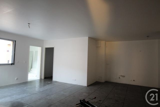 Appartement Duplex à louer - 4 pièces - 105.91 m2 - ANNET SUR MARNE - 77 - ILE-DE-FRANCE - Century 21 Avenir Immobilier