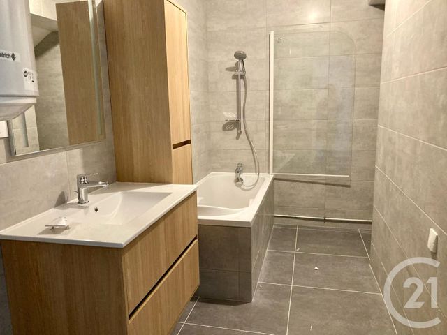 Appartement F3 à louer - 3 pièces - 55.01 m2 - FUBLAINES - 77 - ILE-DE-FRANCE - Century 21 Avenir Immobilier