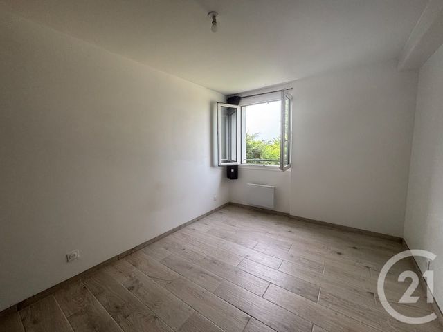 Appartement F3 à louer - 3 pièces - 55.01 m2 - FUBLAINES - 77 - ILE-DE-FRANCE - Century 21 Avenir Immobilier