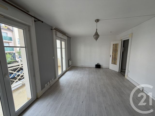 Appartement F1 à vendre - 1 pièce - 32.88 m2 - CLAYE SOUILLY - 77 - ILE-DE-FRANCE - Century 21 Avenir Immobilier