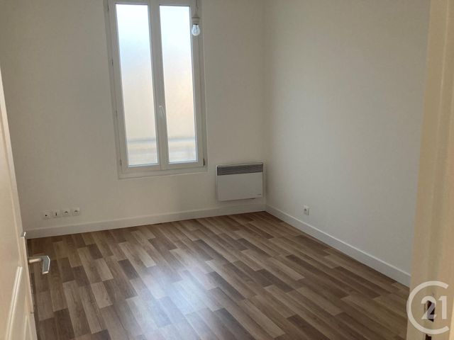 Appartement F2 à louer - 2 pièces - 33.31 m2 - MITRY MORY - 77 - ILE-DE-FRANCE - Century 21 Avenir Immobilier