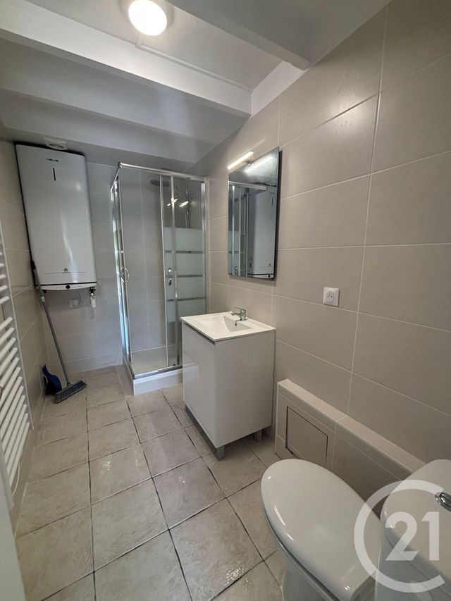 Appartement F2 à louer - 2 pièces - 41.76 m2 - CLAYE SOUILLY - 77 - ILE-DE-FRANCE - Century 21 Avenir Immobilier