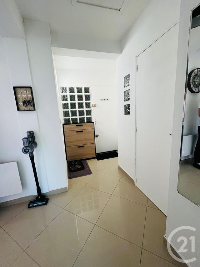 Appartement F2 à vendre - 2 pièces - 39.51 m2 - VILLEVAUDE - 77 - ILE-DE-FRANCE - Century 21 Avenir Immobilier
