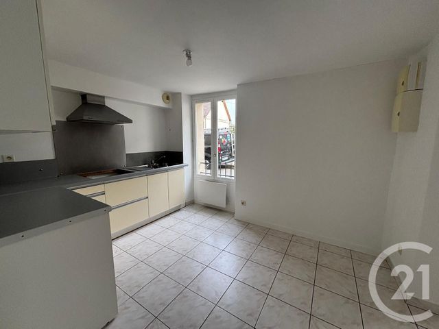 Appartement F2 à louer - 2 pièces - 53.32 m2 - CLAYE SOUILLY - 77 - ILE-DE-FRANCE - Century 21 Avenir Immobilier