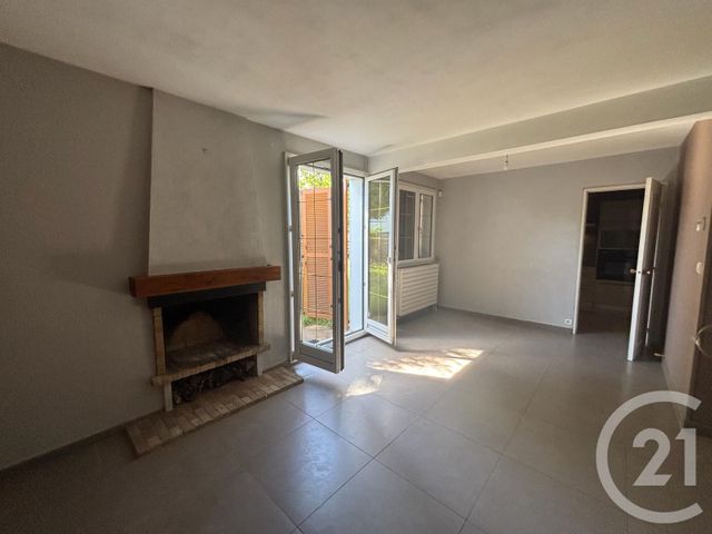 maison à louer - 4 pièces - 90.75 m2 - CLAYE SOUILLY - 77 - ILE-DE-FRANCE - Century 21 Avenir Immobilier