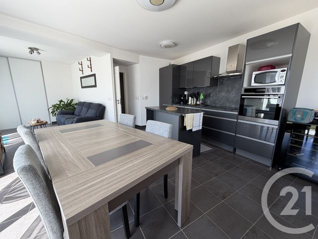 Appartement F3 à vendre - 3 pièces - 70.14 m2 - CLAYE SOUILLY - 77 - ILE-DE-FRANCE - Century 21 Avenir Immobilier