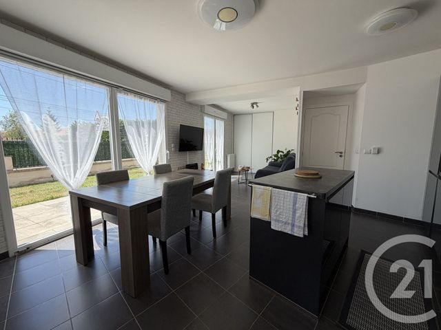Appartement F3 à vendre - 3 pièces - 70.14 m2 - CLAYE SOUILLY - 77 - ILE-DE-FRANCE - Century 21 Avenir Immobilier