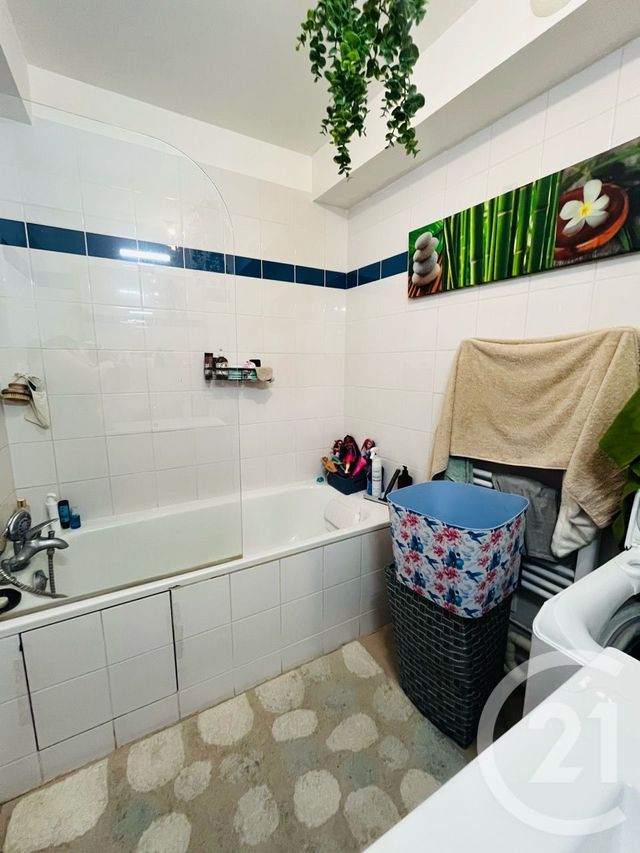Appartement F3 à vendre - 3 pièces - 47.43 m2 - DAMMARTIN EN GOELE - 77 - ILE-DE-FRANCE - Century 21 Avenir Immobilier