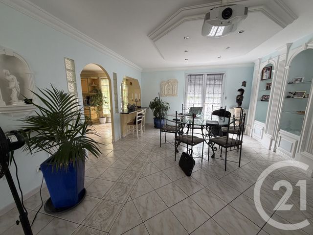maison à vendre - 7 pièces - 250.0 m2 - ST MESMES - 77 - ILE-DE-FRANCE - Century 21 Avenir Immobilier