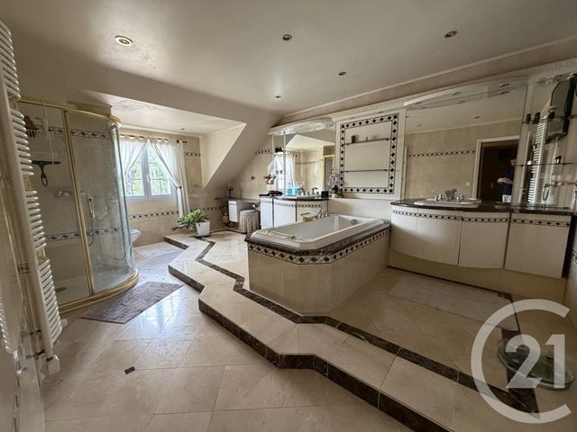 maison à vendre - 7 pièces - 250.0 m2 - ST MESMES - 77 - ILE-DE-FRANCE - Century 21 Avenir Immobilier